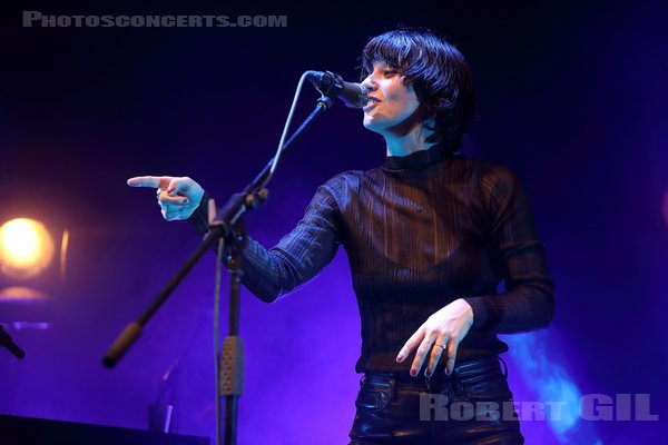 SHARON VAN ETTEN - 2022-06-15 - PARIS - La Cigale - 